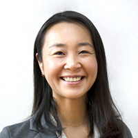 山口デザイナー